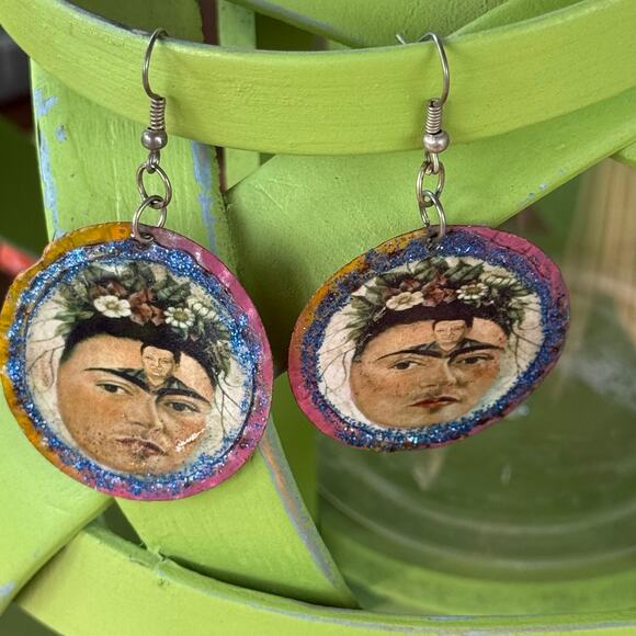 Frida Kahlo Earrings - Picture 3 of 5